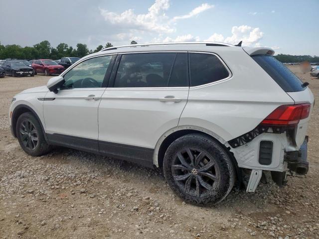 3VV3B7AX8RM040785 - 2024 VOLKSWAGEN TIGUAN SE 白色 照片 2