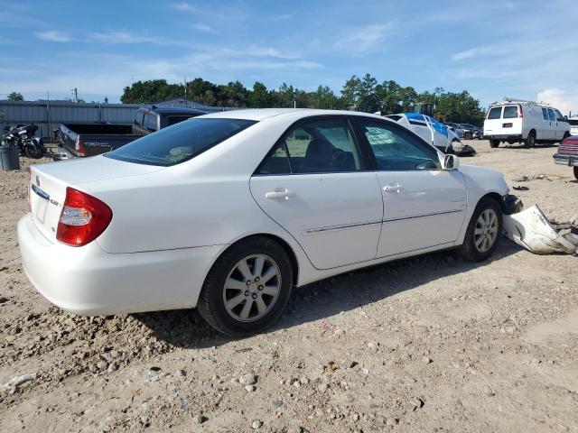 4T1BF32KX4U070381 - 2004 TOYOTA CAMRY LE WHITE photo 3