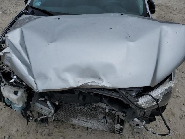 JA4AP3AW5JZ001544 - 2018 MITSUBISHI OUTLANDER ES ვერცხლისფერი ფოტო 12