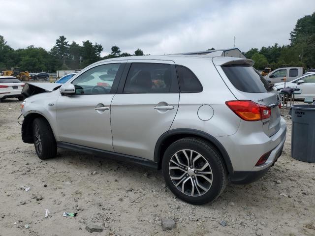 JA4AP3AW5JZ001544 - 2018 MITSUBISHI OUTLANDER ES ვერცხლისფერი ფოტო 2