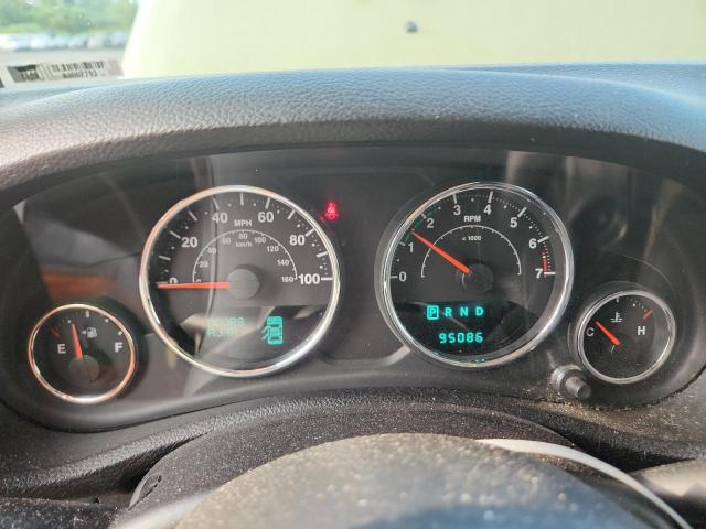 1C4BJWDG2DL660884 - 2013 JEEP WRANGLER UNLIMITED SPORT GREEN photo 9