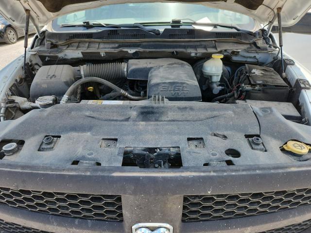 3C6JR6DGXJG139979 - 2018 RAM 1500 ST Weiß Foto 11