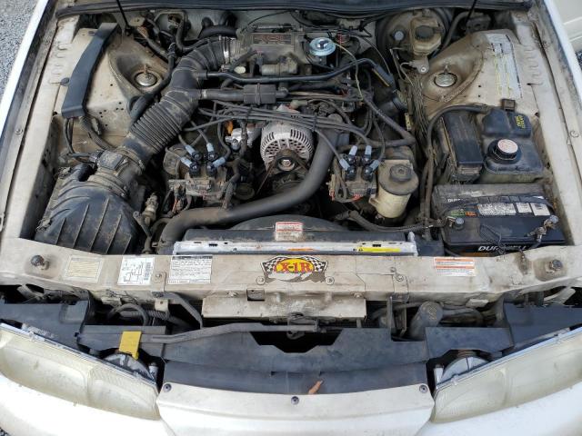 1FALP62W8TH130942 - 1996 FORD THUNDERBIR LX WHITE photo 11