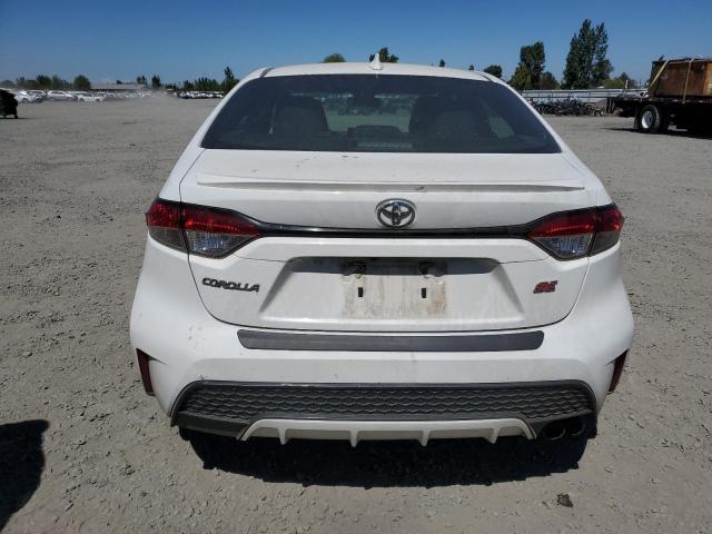 5YFP4MCE5MP060272 - 2021 TOYOTA COROLLA SE Weiß Foto 6