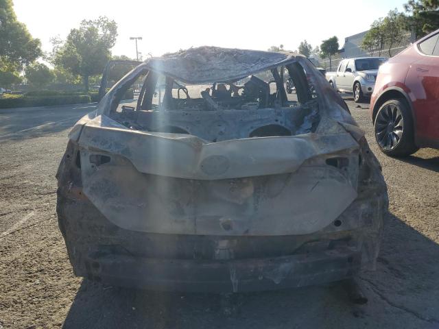 5YFBURHE1HP719146 - 2017 TOYOTA COROLLA L BURN photo 6