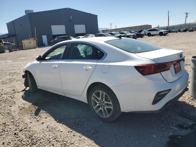 3KPF54AD9ME412712 - 2021 KIA FORTE EX WHITE photo 2