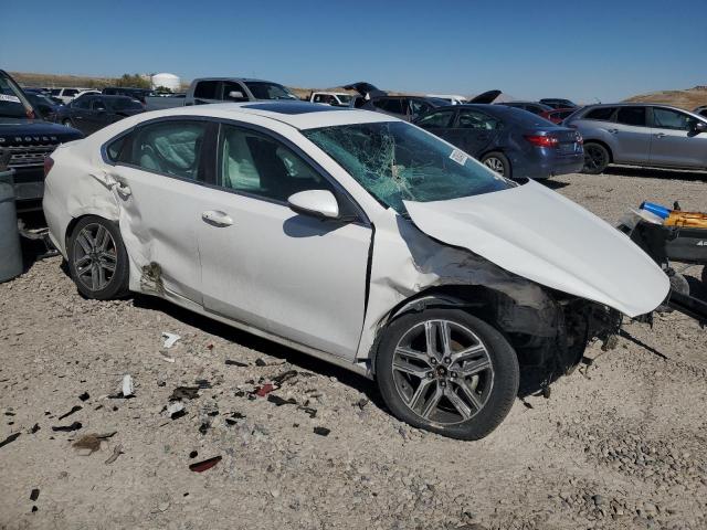 3KPF54AD9ME412712 - 2021 KIA FORTE EX WHITE photo 4