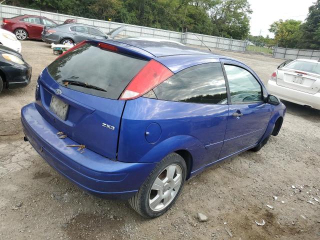 3FAHP31N85R142359 - 2005 FORD FOCUS ZX3 BLUE photo 3