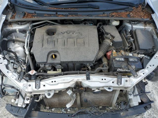 5YFBURHE9JP796689 - 2018 TOYOTA COROLLA L SILVER photo 11