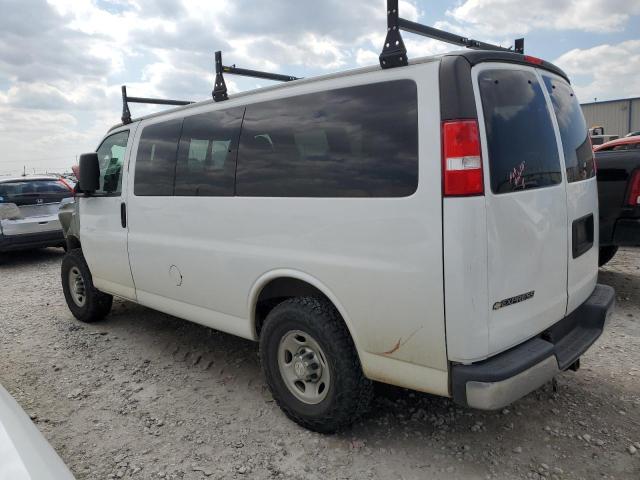 1GAWGFFG0H1340695 - 2017 CHEVROLET EXPRESS G2 LT BLACK photo 2