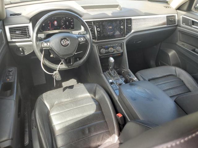 1V2NR2CA3JC562548 - 2018 VOLKSWAGEN ATLAS SEL PREMIUM رمادي صورة 8