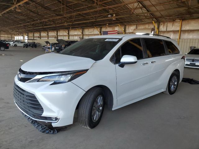 2023 TOYOTA SIENNA XLE, 