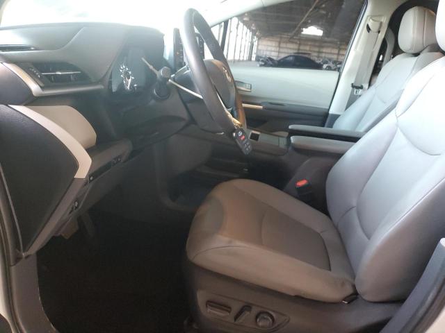 5TDYRKEC8PS173862 - 2023 TOYOTA SIENNA XLE WHITE photo 7