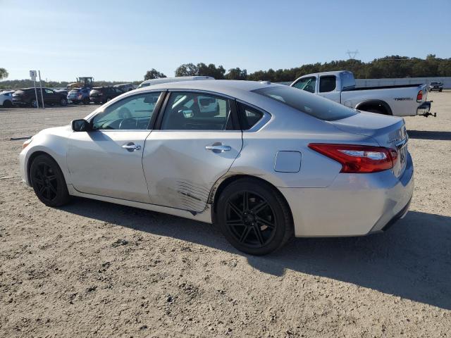 1N4AL3AP8HC288567 - 2017 NISSAN ALTIMA 2.5 SILVER photo 2