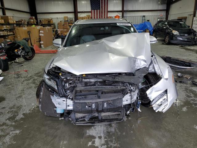 5LMCJ2C98KUL32319 - 2019 LINCOLN MKC SELECT ვერცხლისფერი ფოტო 5