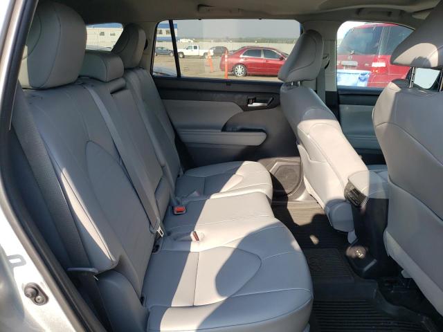 5TDHZRBH2NS168632 - 2022 TOYOTA HIGHLANDER XLE Gümüş foto 11