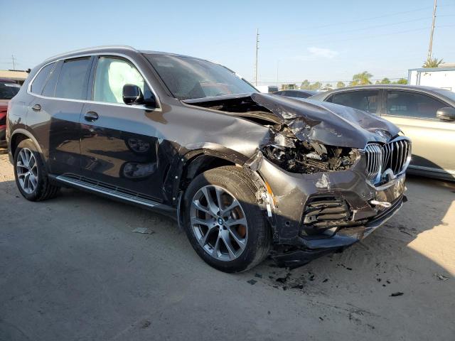 5UXCR6C00P9N44987 - 2023 BMW X5 XDRIVE40I BLACK photo 4