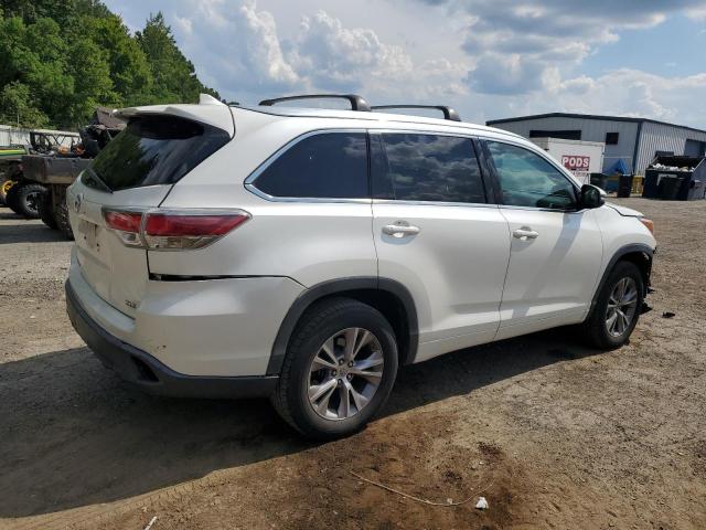 5TDKKRFH3FS042477 - 2015 TOYOTA HIGHLANDER XLE WHITE photo 3