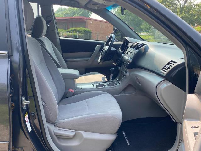 5TDZK3EH1CS059965 - 2012 TOYOTA HIGHLANDER BASE Gris photo 5