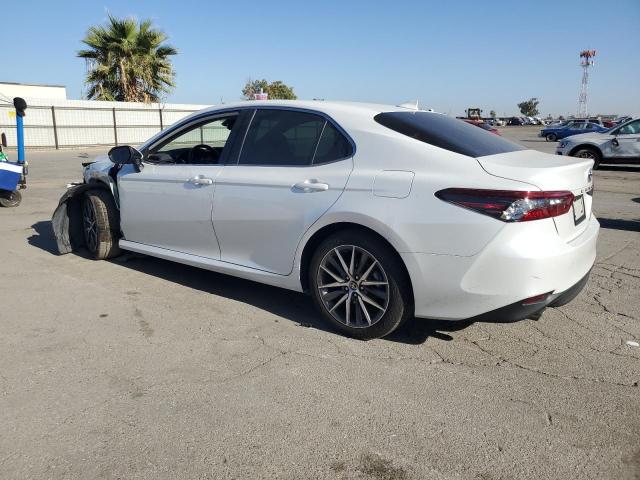4T1F31AK9PU610484 - 2023 TOYOTA CAMRY XLE أبيض صورة 2