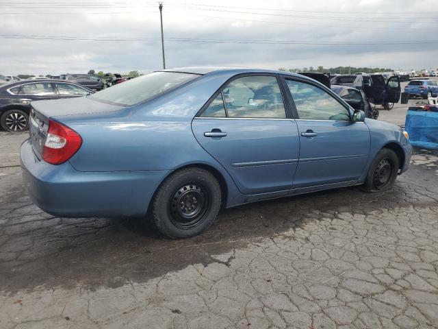4T1BE32K83U698425 - 2003 TOYOTA CAMRY LE BLUE photo 3