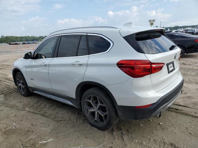 WBXHT3Z3XJ4A66161 - 2018 BMW X1 XDRIVE28I WHITE photo 2