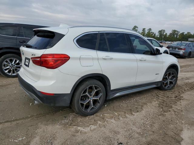 WBXHT3Z3XJ4A66161 - 2018 BMW X1 XDRIVE28I WHITE photo 3