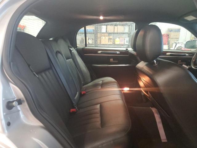 1LNHM81WX7Y626123 - 2007 LINCOLN TOWN CAR SIGNATURE SILVER photo 10