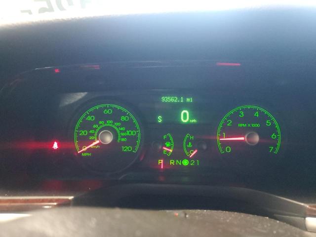 1LNHM81WX7Y626123 - 2007 LINCOLN TOWN CAR SIGNATURE SILVER photo 9