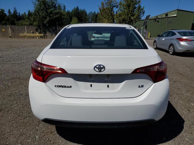 2T1BURHE6JC054072 - 2018 TOYOTA COROLLA L WHITE photo 6