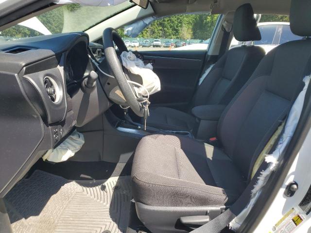 2T1BURHE6JC054072 - 2018 TOYOTA COROLLA L WHITE photo 7