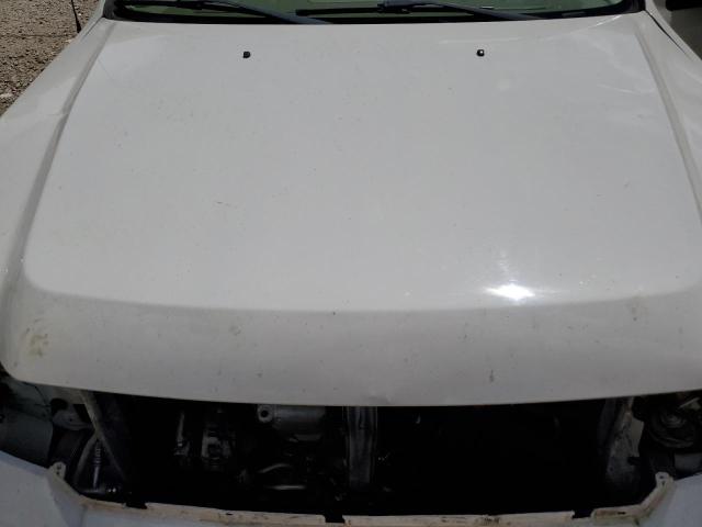 1FMCU03G49KB71261 - 2009 FORD ESCAPE XLT WHITE photo 12