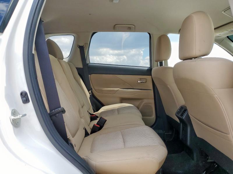 JA4AD2A31LZ013623 - 2020 MITSUBISHI OUTLANDER ES WHITE photo 11