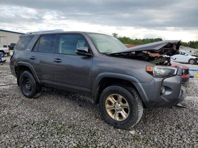 JTEBU5JRXH5420558 - 2017 TOYOTA 4RUNNER SR5/SR5 PREMIUM GRAY photo 4