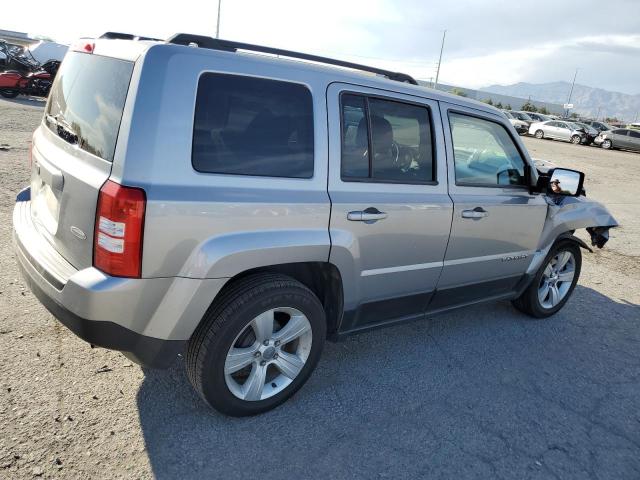 1C4NJPFB9GD648413 - 2016 JEEP PATRIOT LATITUDE GRAY photo 3