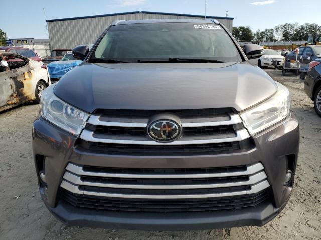 5TDJZRFH7HS522595 - 2017 TOYOTA HIGHLANDER SE CHARCOAL photo 5