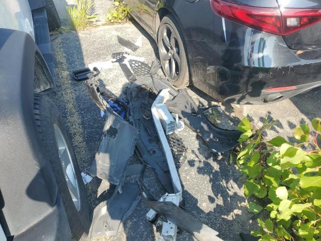 ZARFAEDN3H7555463 - 2017 ALFA ROMEO GIULIA Q4 黑色 照片 12