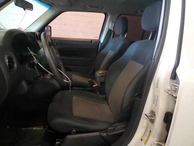 1C4NJPBA3DD264264 - 2013 JEEP PATRIOT SPORT Ақ фото 7