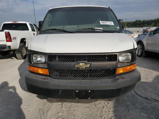 1GCWGFCF4F1213285 - 2015 CHEVROLET EXPRESS G2 WHITE photo 5