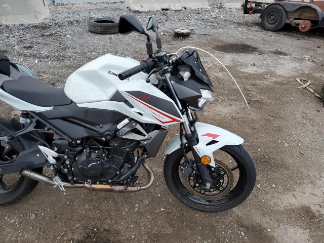 JKAERKD19NDAJ1389 - 2022 KAWASAKI ER400 D WHITE photo 5