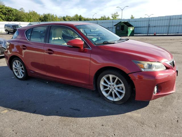 JTHKD5BHXB2008173 - 2011 LEXUS CT 200 RED photo 4