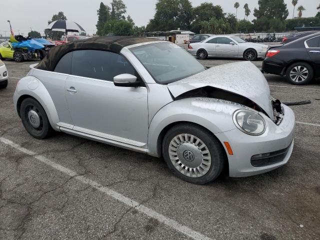 3VW5P7AT6EM800788 - 2014 VOLKSWAGEN BEETLE SILVER photo 4