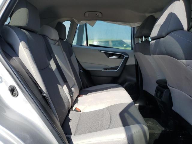 2T3W1RFV9NC198368 - 2022 TOYOTA RAV4 XLE SILVER photo 10