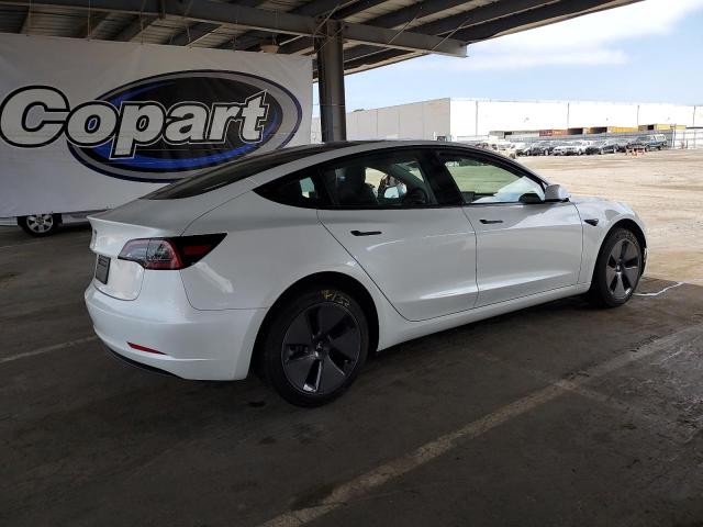 5YJ3E1EA5PF707631 - 2023 TESLA MODEL 3 WHITE photo 3