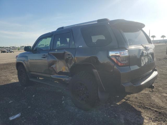 JTEBU5JR0L5803286 - 2020 TOYOTA 4RUNNER SR5/SR5 PREMIUM GRAY photo 2