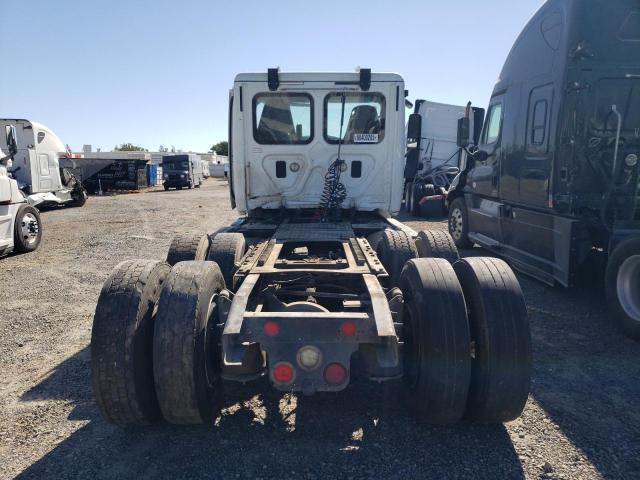 1FUJGEBG5GLHJ2290 - 2016 FREIGHTLINER CASCADIA 1 Ağ foto 6