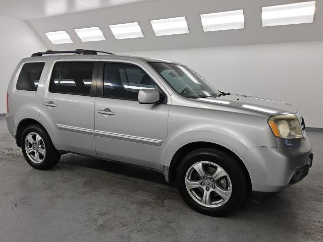 5FNYF3H5XCB022158 - 2012 HONDA PILOT EXL SILVER photo 4
