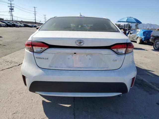 JTDEPRAE5LJ044820 - 2020 TOYOTA COROLLA LE WHITE photo 6