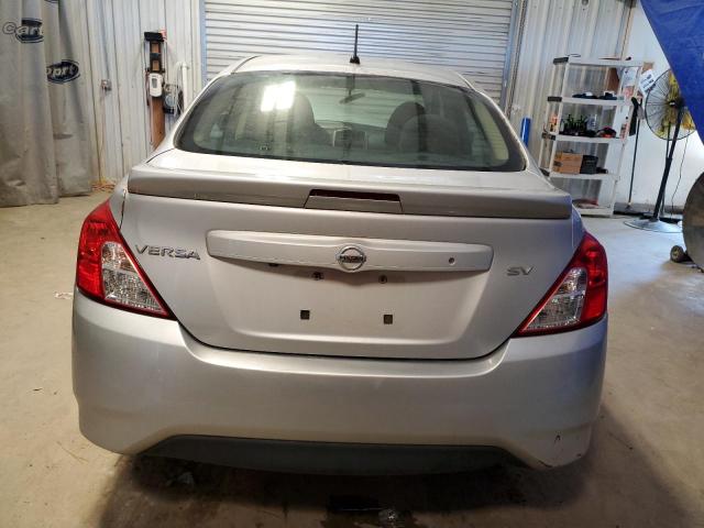 3N1CN7AP1KL825203 - 2019 NISSAN VERSA S SILVER photo 6