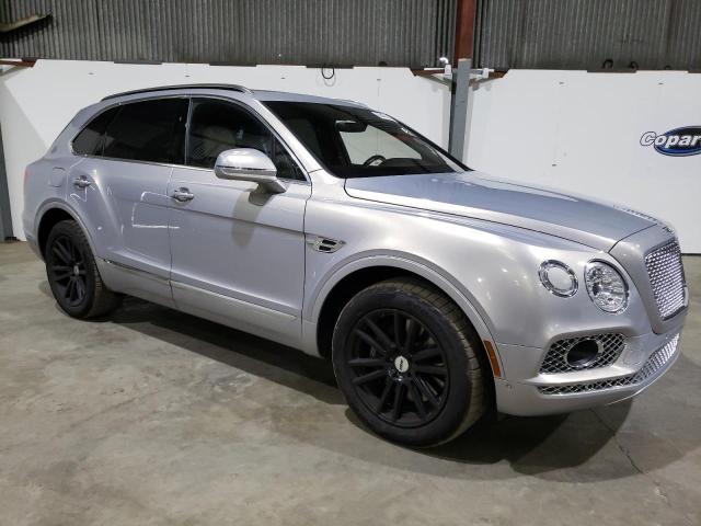 SJAAC2ZV0HC014028 - 2017 BENTLEY BENTAYGA SILVER photo 4